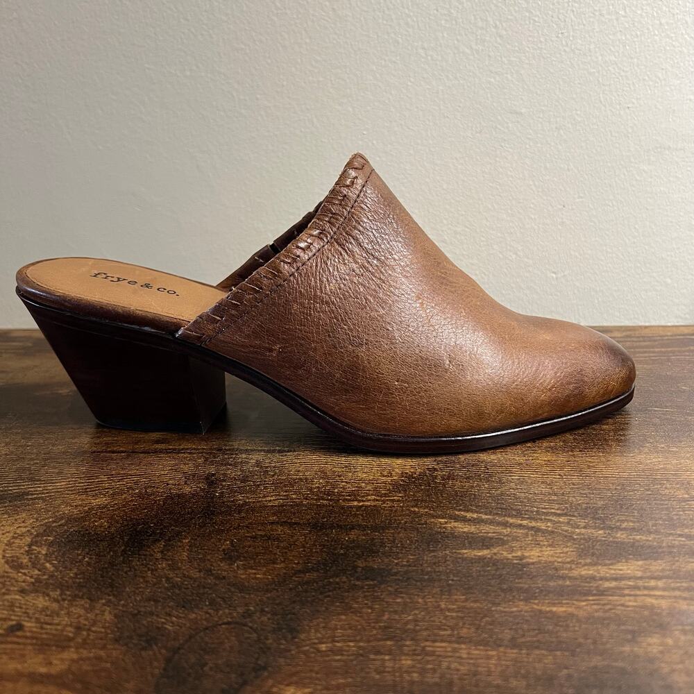 Frye & Co Cody Mules 9.5 Cognac Distressed Slip On Leather Block Heel Brown Boho